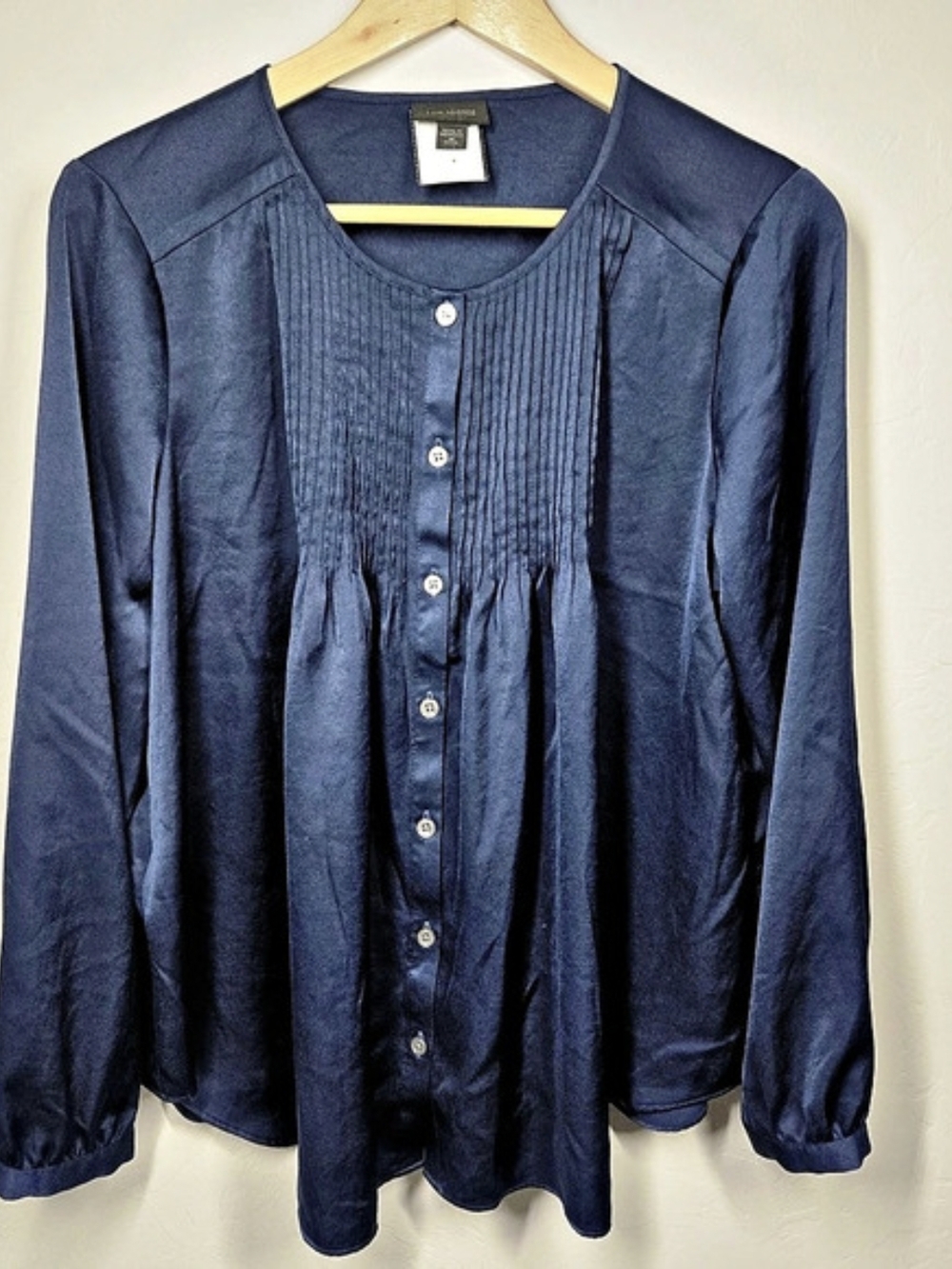 WearEver Collection Pleated Button Front Blouse in Blue Medium Like New